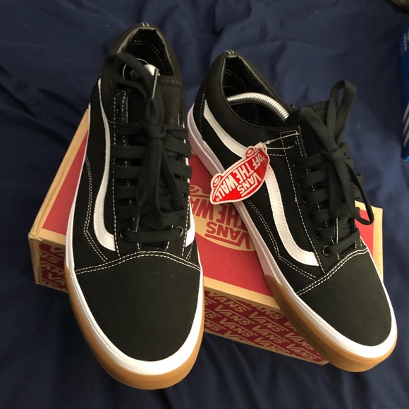 Old school Vans (Gum bumper) - Picture 2 of 8